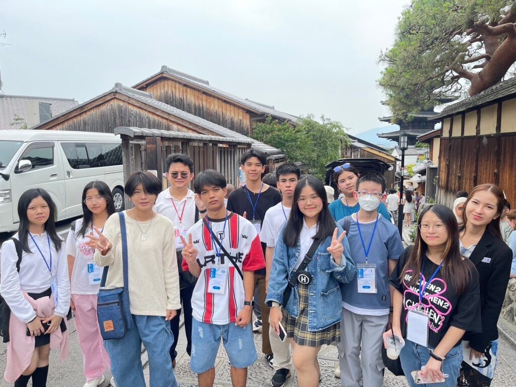 LINE_ALBUM_Day 2 📍 The Kyoto Collage And Kyoto (20 June 2024)_240624_15